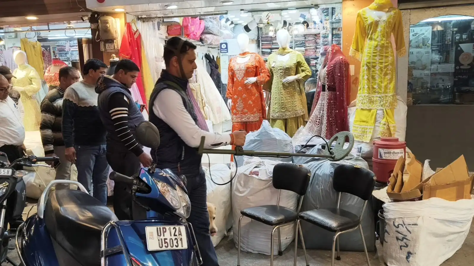 मुज़फ्फरनगर- शिव चौक के आसपास पुलिस की जबरदस्त चेकिंग, शिवरात्रि से पूर्व पुलिस एलर्ट